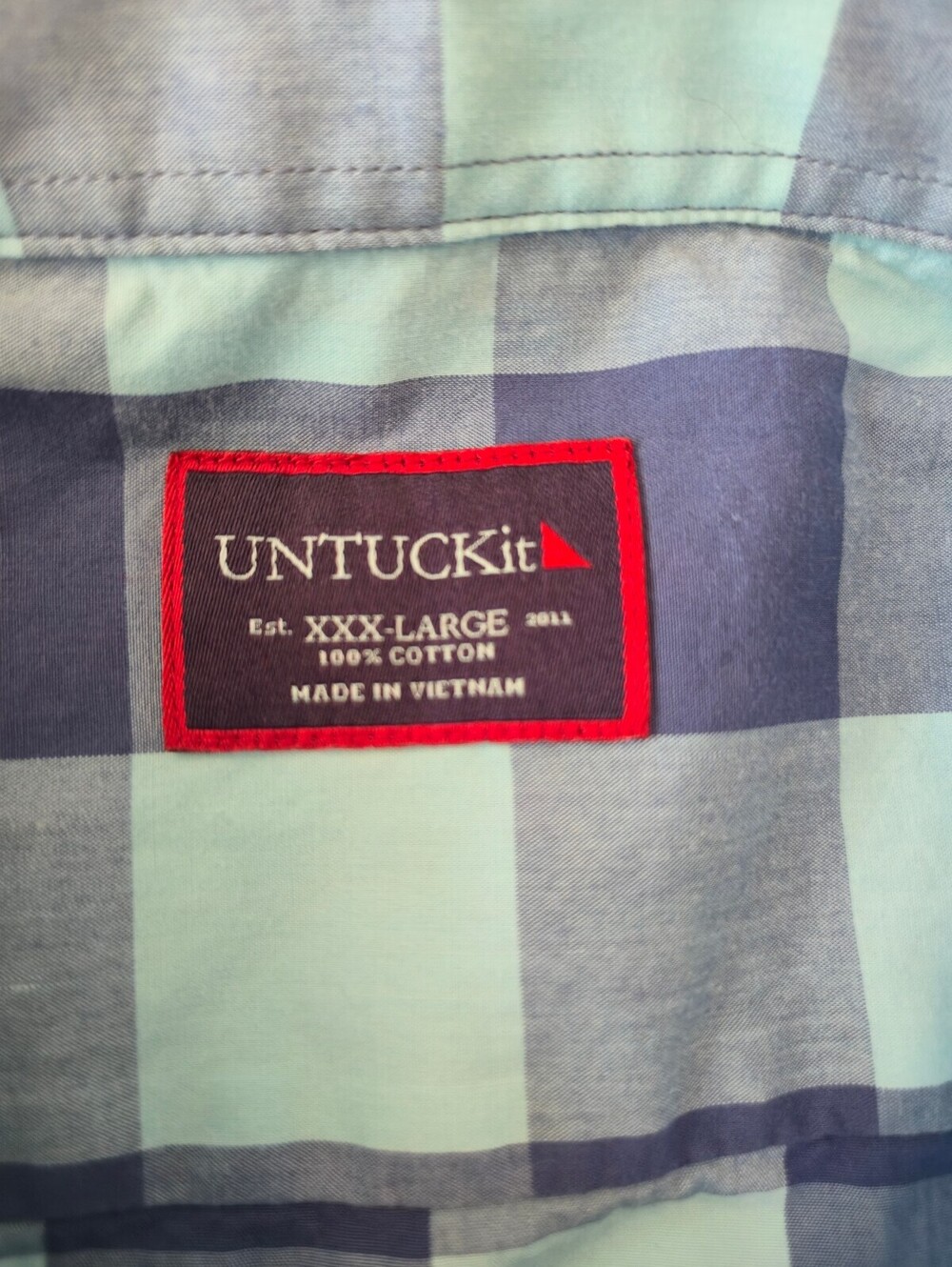 UNTUCKit Men's XXX-Large Blue and Green Checkered Short Sleeve Shirt - Picture 2 of 6